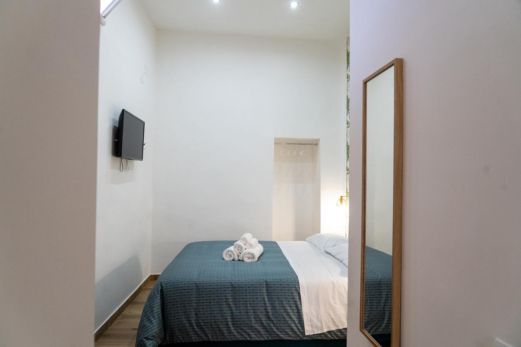 Bed and Breakfast A Casa Di Edel à Naples Extérieur photo